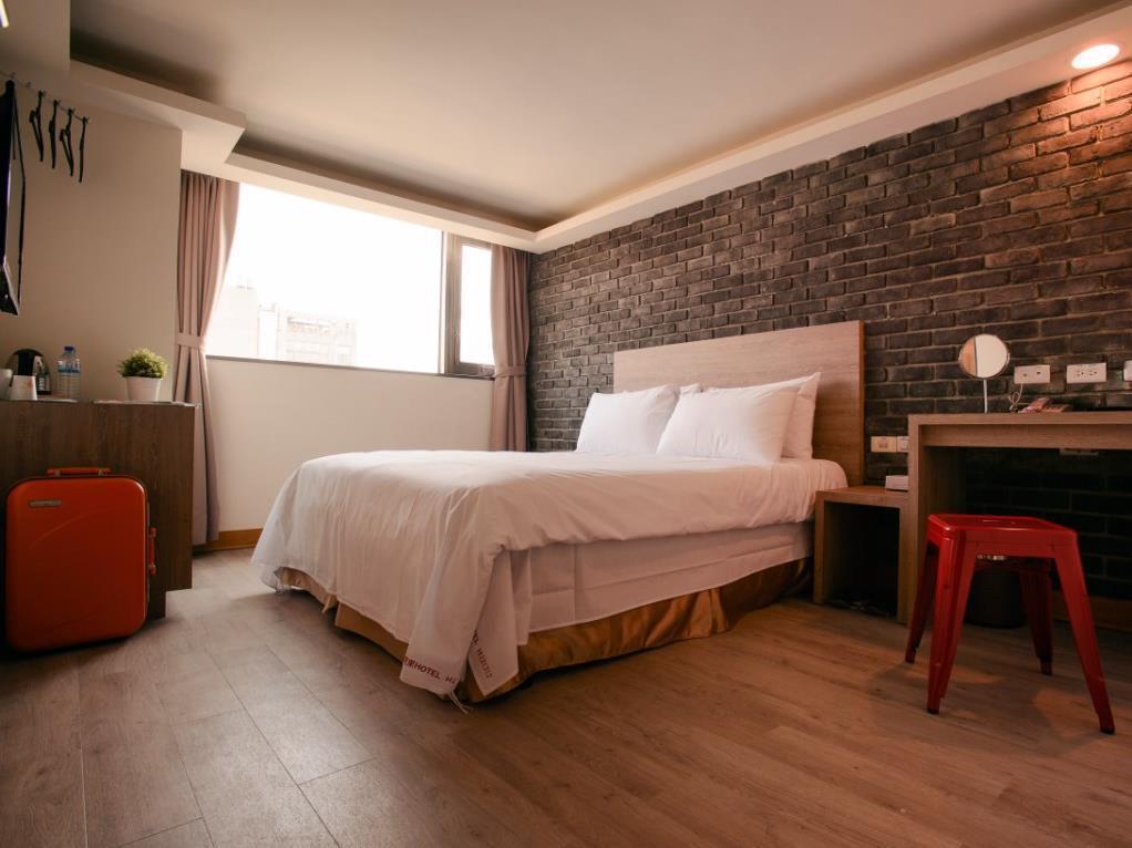 Kiwi Express Hotel - Chenggong Rd Taichung Exterior photo